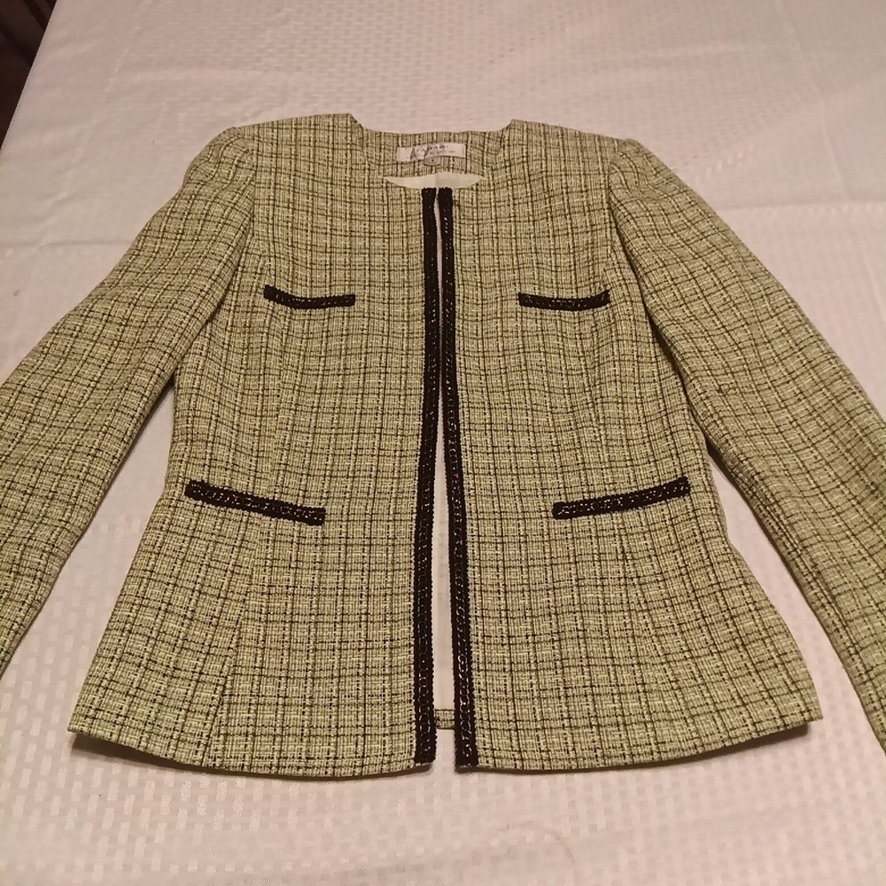 Tahari ASL Green Plaid Blazer with Black Accents